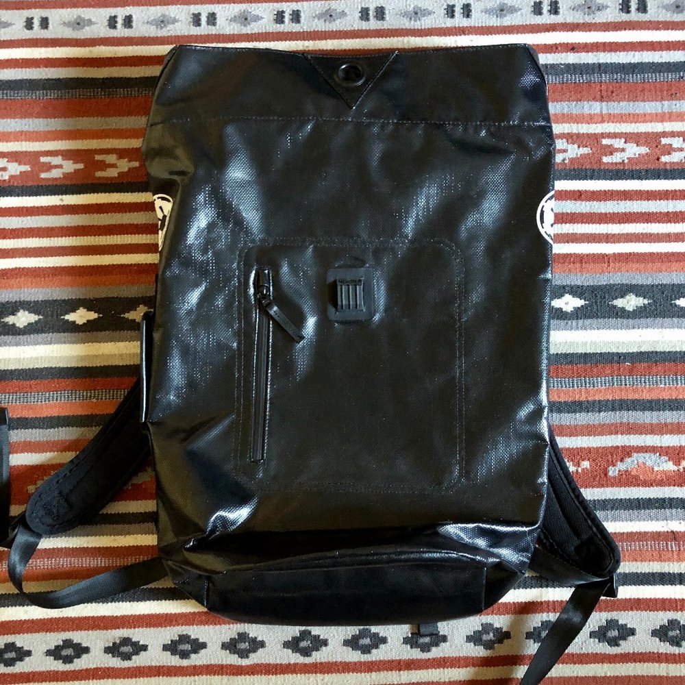 Rare Large 23" Nixon Star Wars Black Vader Duffel